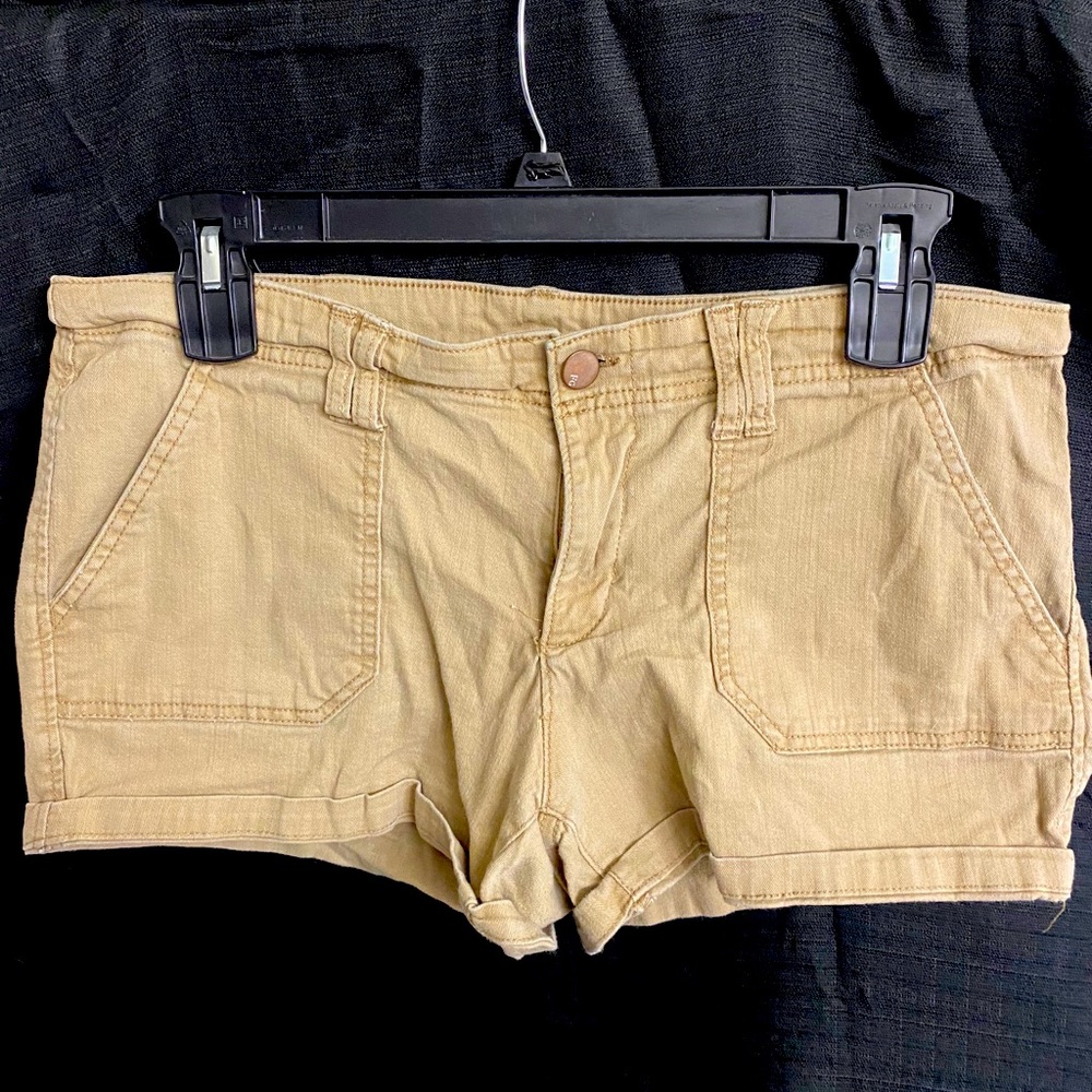 Khaki Short shorts